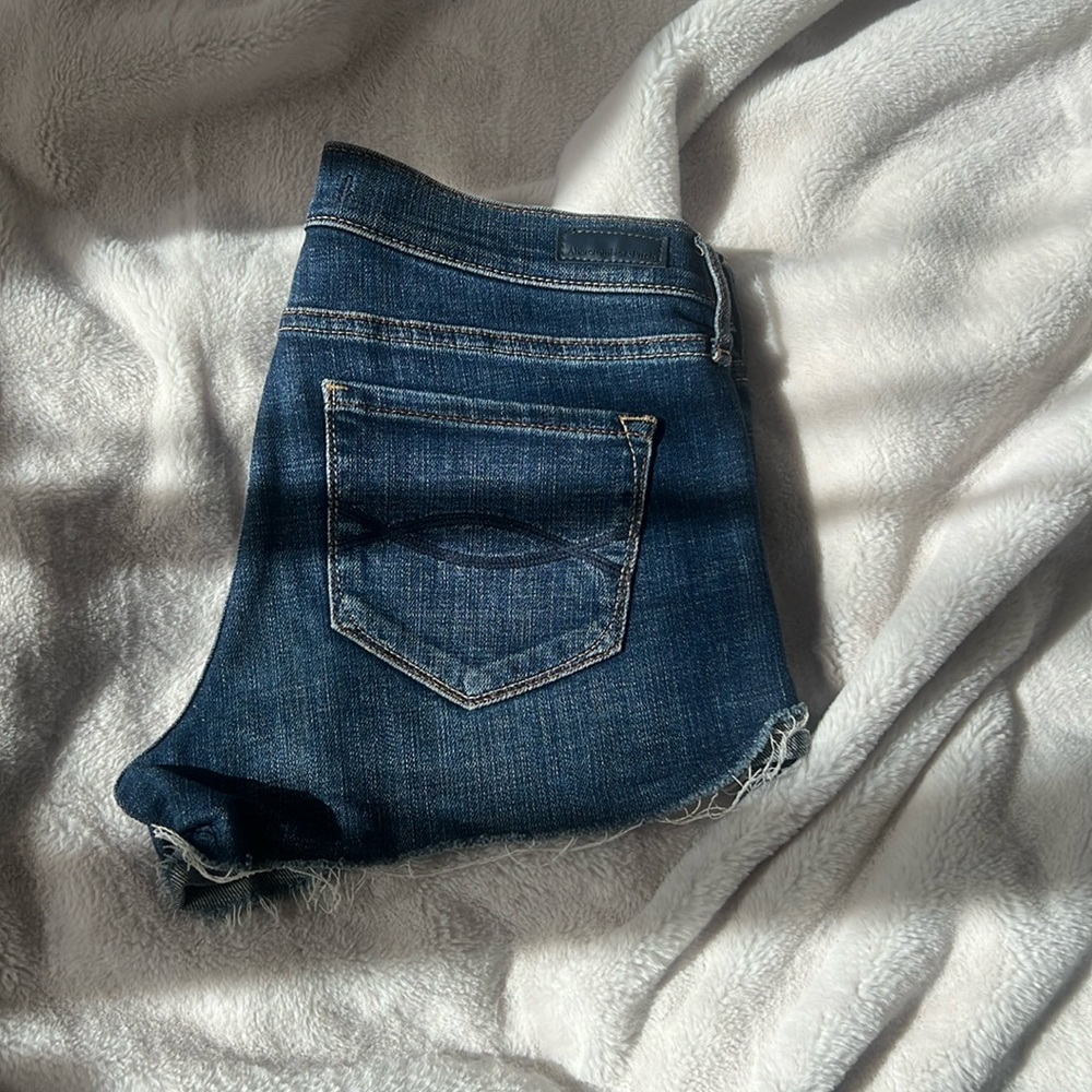 Pre-owned denim shorts size 26